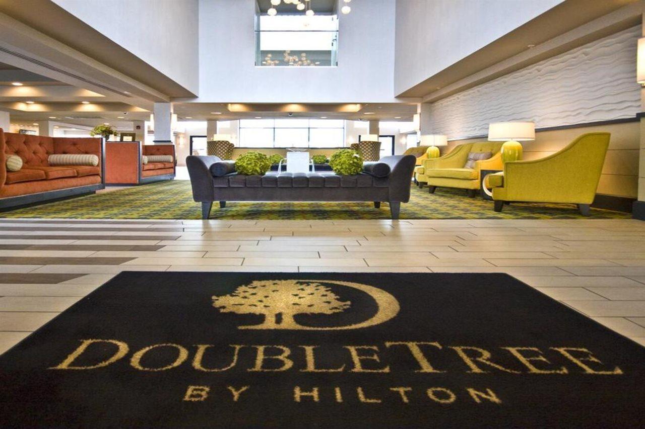 Doubletree Suites By Hilton Hotel Huntsville South Exterior photo